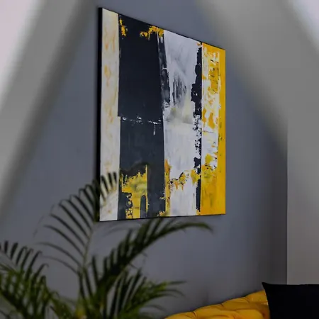 Absyntapart Stare Apartment